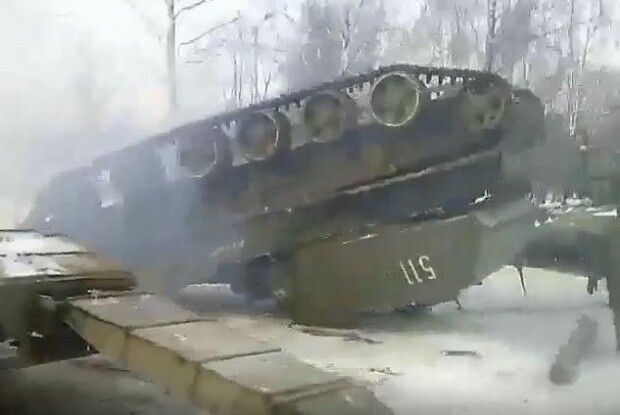 «Русская армія всєх глупєй!»: ніхто більше не зуміє так вправно перекинути «Акацію» догори дригом...