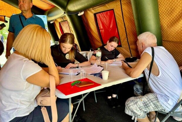 Куди звертатися за допомогою лучанам, постраждалим від російської атаки