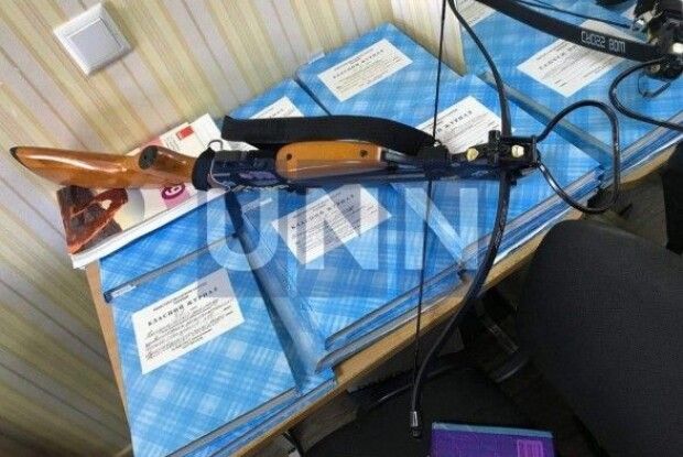 Стрілянина у школі в Полтаві: жінка поранила вчителів