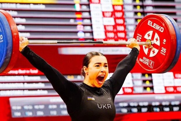 Ні фото, ні поступок: українська важкоатлетка проявила характер на чемпіонаті Європи