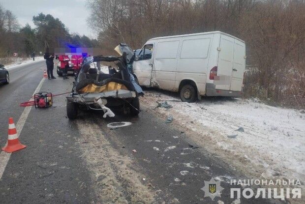 Виїхав на зустрічну смугу: на Волині в ДТП загинуло двоє людей