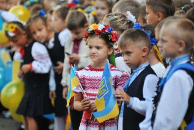 Стало відомо, скільки першокласників цьогоріч пішли до школи на Волині