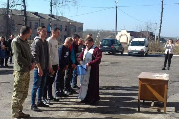 Волиняни проводжають призовників до війська