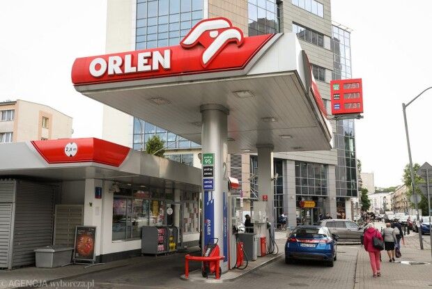 Ціна бензину в Польщі сягнула рекордного максимуму