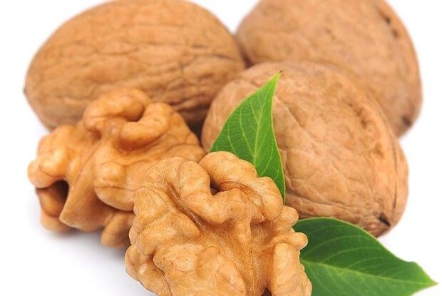 Як правильно зберігати горіхи?