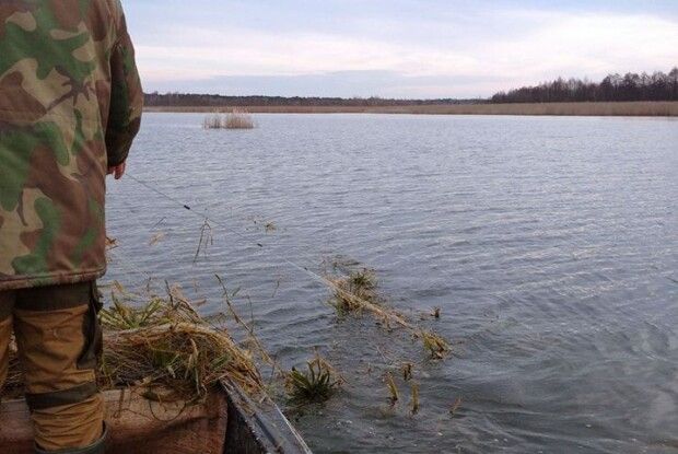 На водоймах Волині вилучили незаконні заряддя лову