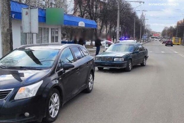 Лучанин відсвяткував 8-Березня і сівши за кермо в’їхав у зад передній машині