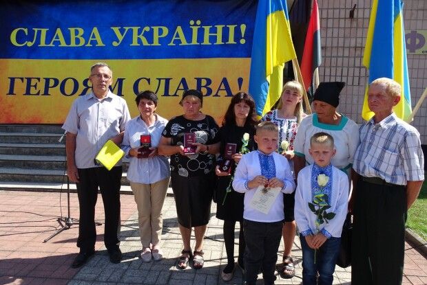На Волині державні відзнаки полеглих Воїнів-Героїв отримали їхні рідні