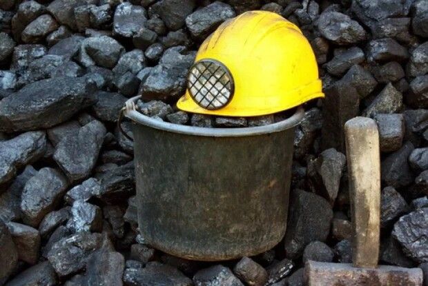 Шахтарі без копійки, а керівництво з мільйонними преміями: на Волині роками грабували державне вугільне підприємство