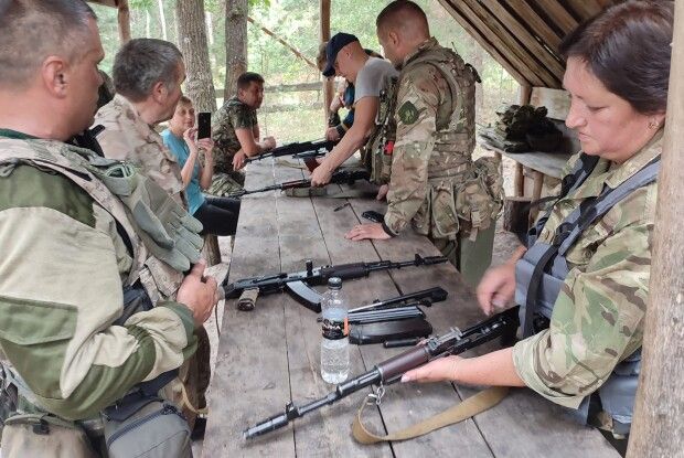 Захистити себе і свою родину: на Волині є можливість пройти базову військову підготовку