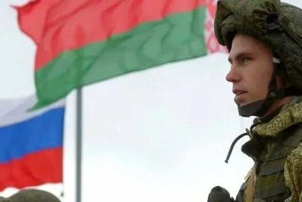 У Лукашенка скаржаться, що Україна підірвала мости та замінувала дороги на кордоні