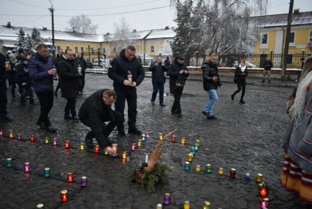 У Луцьку помолилися за жертв Голодомору в Україні 1932-1933 років (Фото)
