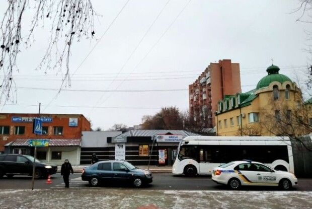 У Рівному на пішохідному переході збили жінку