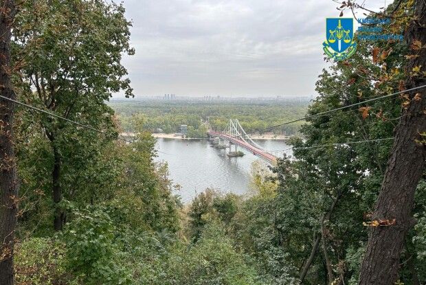 Хто винний у загибелі юнака на канатній дорозі через Дніпро в Києві
