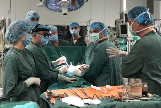 Після операції в грудях  українця працює 2 серця 