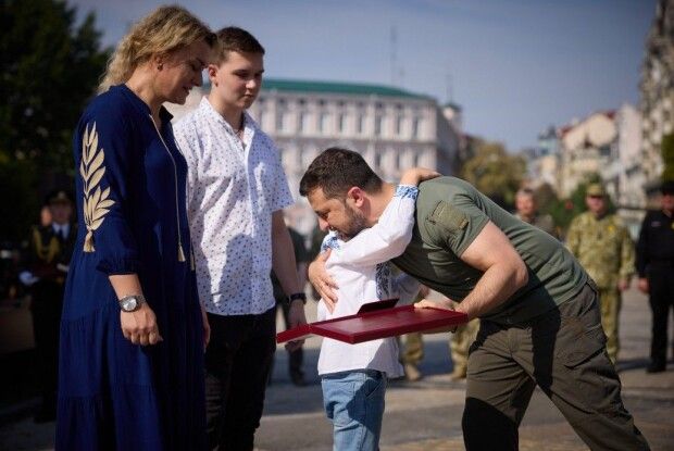 «Золота Зірка» Герою: володимирчанин вивів свою розвідувальну групу в безпечне місце, а сам загинув