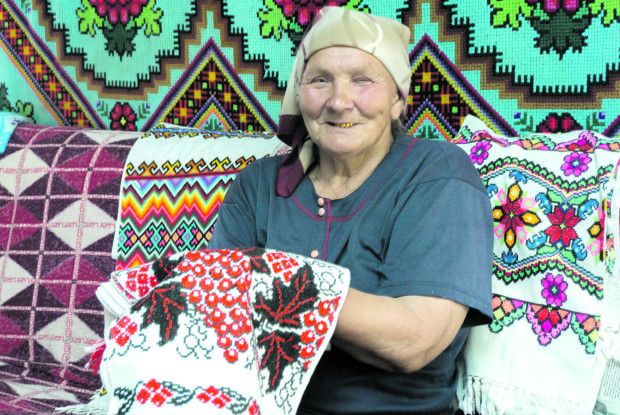 «А для своєї церкви я вишила хоругви, рушники…»