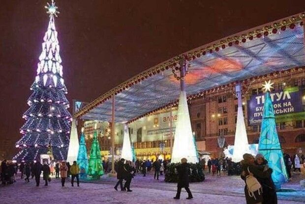 Міс Ялинкою 2022 стала зелена красуня, яку торік вважали потворною