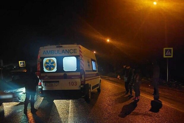 На Волині «тойота» збила двох пішоходів: жінка померла (Фото)