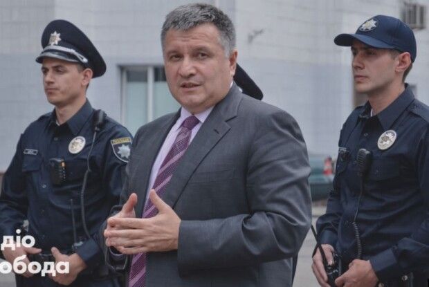 Захоплення заручників: до Луцька вилетів Аваков, якого терорист вимагає відправити у відставку (Фото)