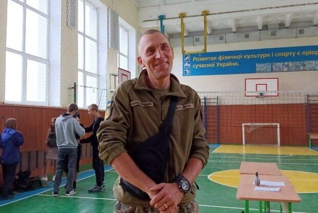Волинянин після служби у ЗСУ навчає дітей у школі (Відео)