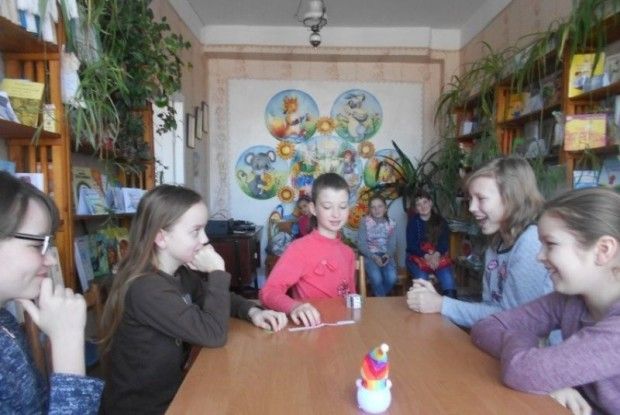«Щасливий кубик» у Буянівській сільській бібліотеці