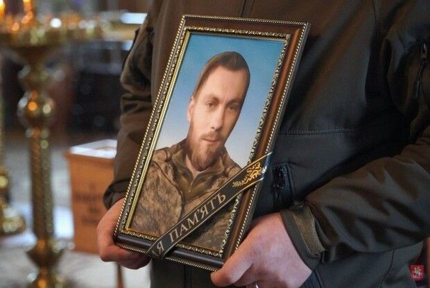 У Володимирі провели в останню дорогу старшого солдата Дмитра Адамовича (Фото)