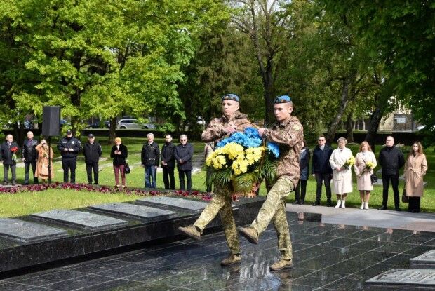 У Луцьку віддали шану жертвам Другої світової війни (Фото)