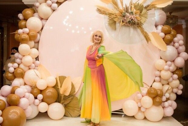 Відома волинянка представила широкій публіці нову пісню