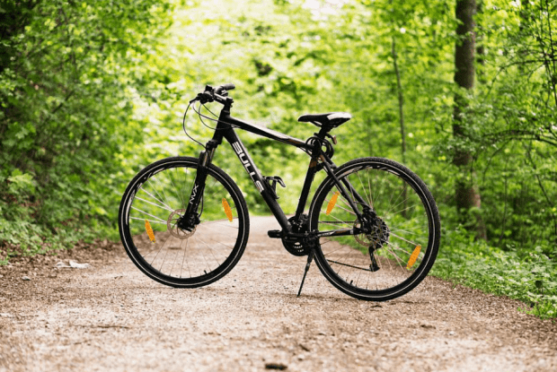 На Волині селяни знайшли в полі мертвого чоловіка 