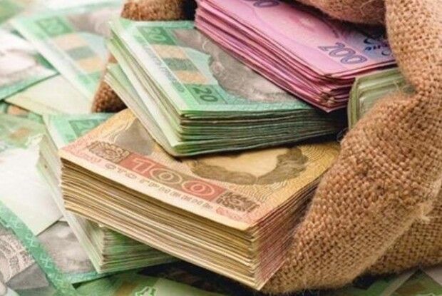 Аферисти виманили у 72-річного рівнянина 33 тисячі гривень