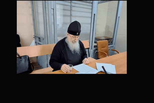 Настоятеля Святогірської лаври упц мп, якого підозрюють у здачі позицій ЗСУ, залишили під вартою