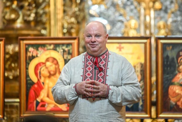 Освячені в Софії Київській святині вирушають у різні країни світу