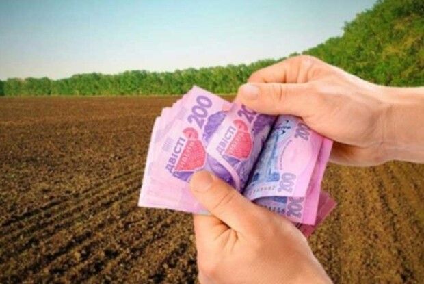 «У старі часи продавали землю хіба якісь недоріки. Позбутися ґрунту — ​не дай Бог»