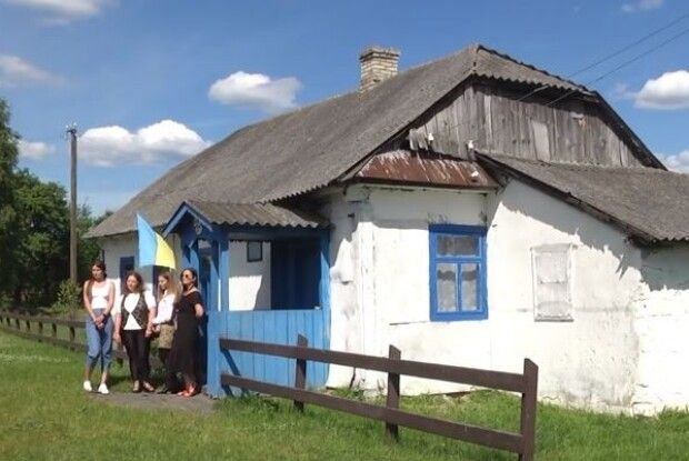 На Волині багатодітну маму, дружину учасника АТО суд поновив на роботі (Відео)