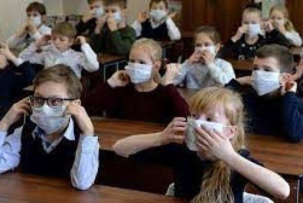 Як навчатимуться школярі у різних зонах після канікул