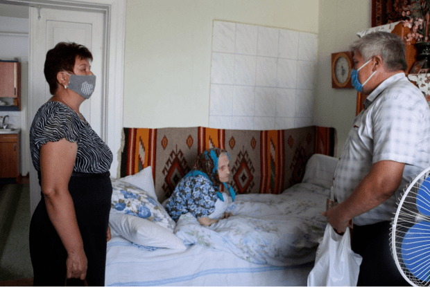 З Днем народження держави привітали 102-річну волинянку (Фото)