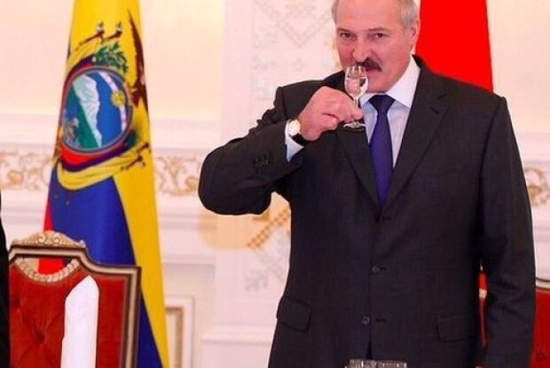 Білорусь тестує вакцину від… запоїв
