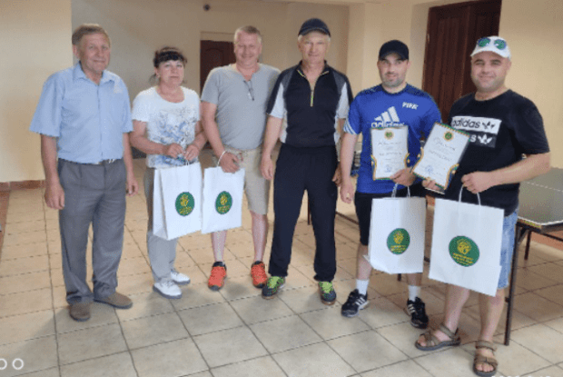 У селі поблизу Луцька вчергове зіграли в настільний теніс