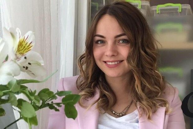 Волинянка створює унікальні картини з цвяхів та ниток