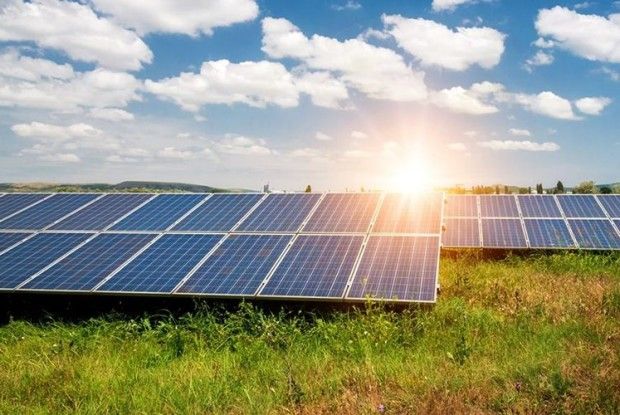 На Хмельниччині запрацювала друга за потужністю в Україні сонячна електростанція