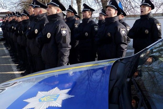 Нові поліцейські присягнули захищати порядок та спокій громадян (Фото, відео)