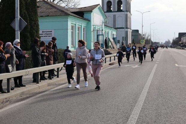 У громаді на Волині 300 людей взяли участь у благодійному забігу