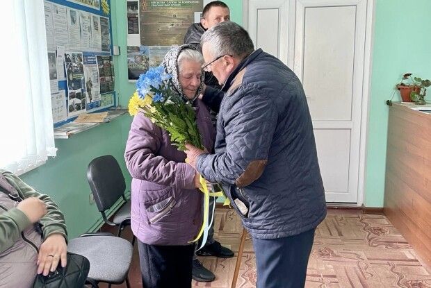 Мама полеглого Героя з Волині отримала відзнаку сина