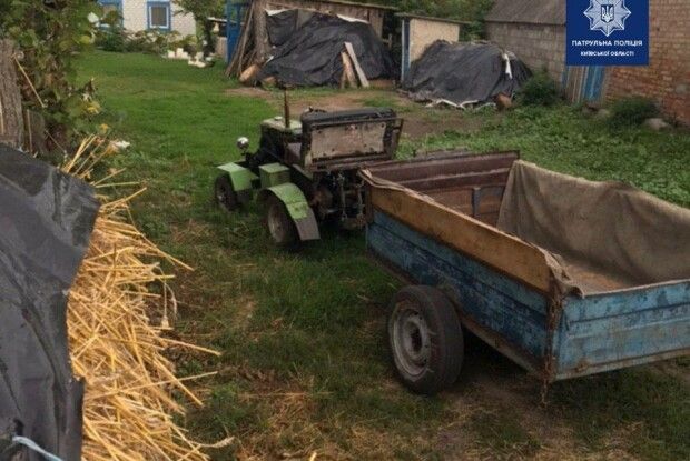 П'яний дядько на саморобному тракторі щодуху втікав від патрульних