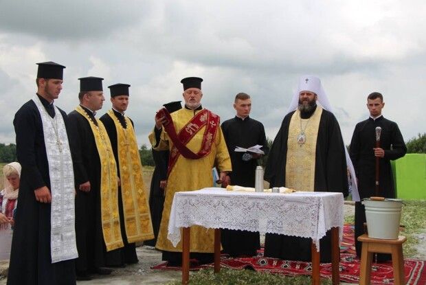 На Волині заклали капсули у фундаменти двох церков