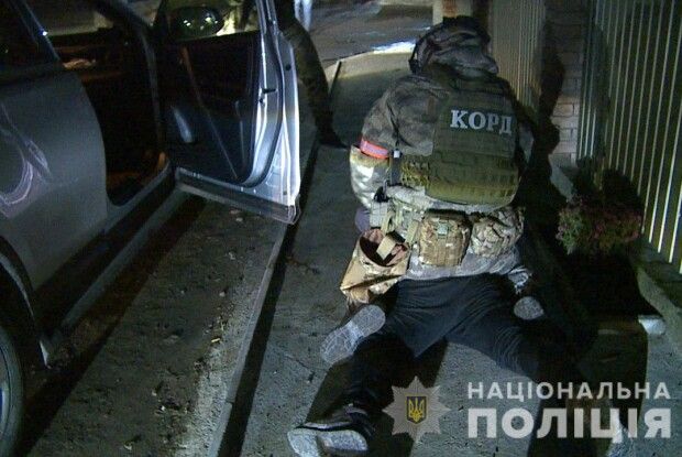 Утримували в підвалі та катували, вимагаючи повернути неіснуючий борг (Фото, відео)