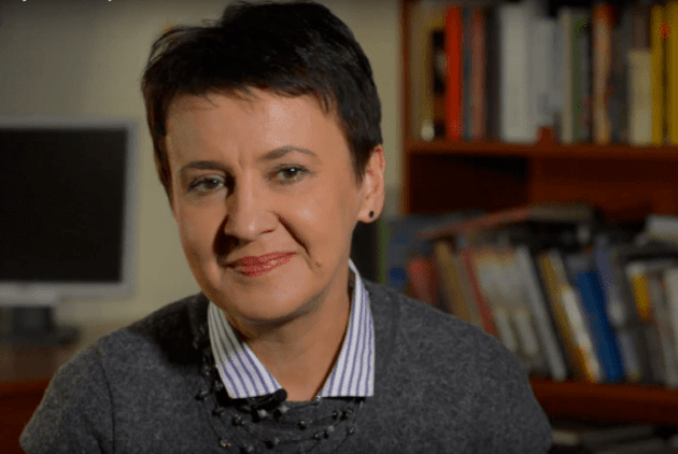 «І душу в мене одніми, і обніми  її губами…»
