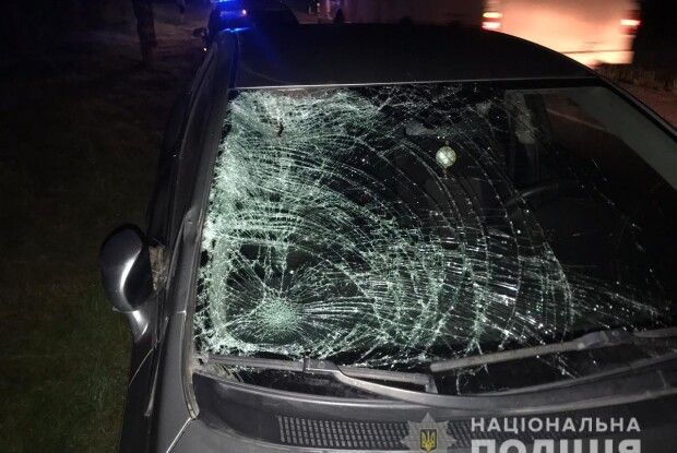 За годину під колеса автомобілів потрапили двоє п'яних жителів Рівненщини