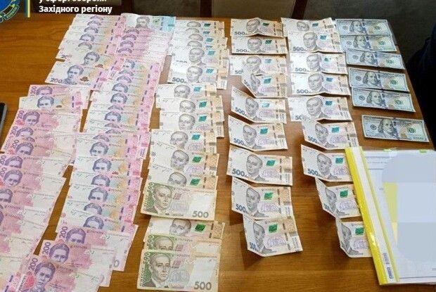 У Рівному привласнили майже пів мільйона гривень на ремонті казарми: підозрюють начальника КЕВ та двох його спільників (Фото)